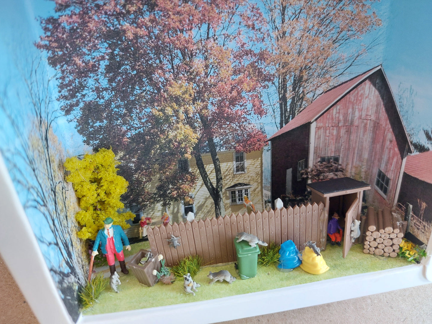 "Die Waschbären sind los"- 3D-Diorama