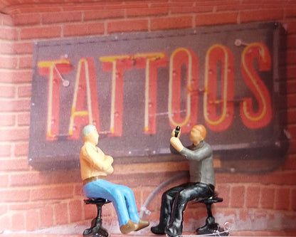 "Unter die Haut" - Tattoo-Studio Mini